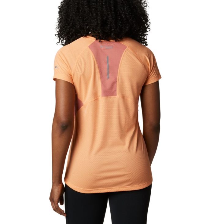 Camisetas Columbia Titan Ultra™ II Curta Sleeve Shirt Feminino Luz Laranja Coral Escuro Portugal | 182783-43AE